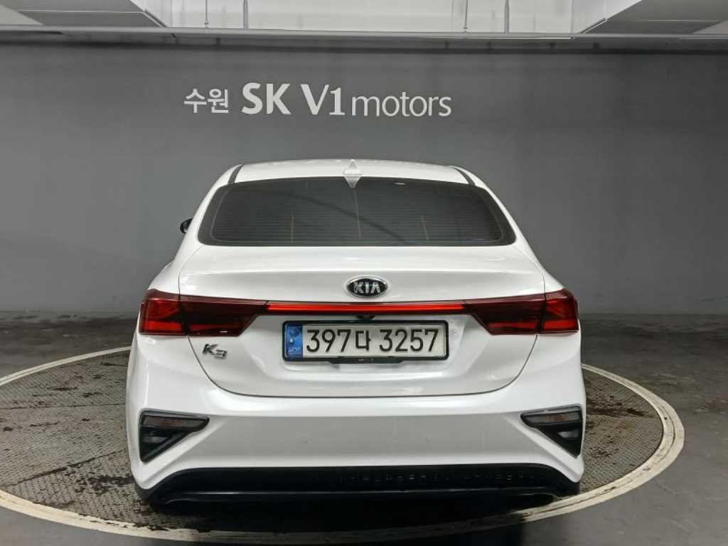 KIA K3 - Vista 5