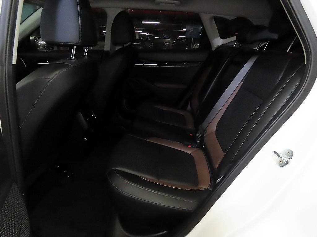 KIA Seltos - Vista 7