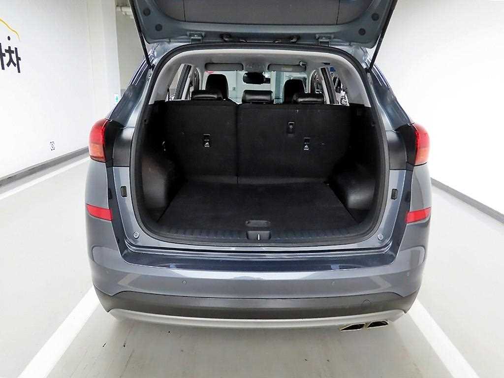 HYUNDAI Tucson - Vista 5