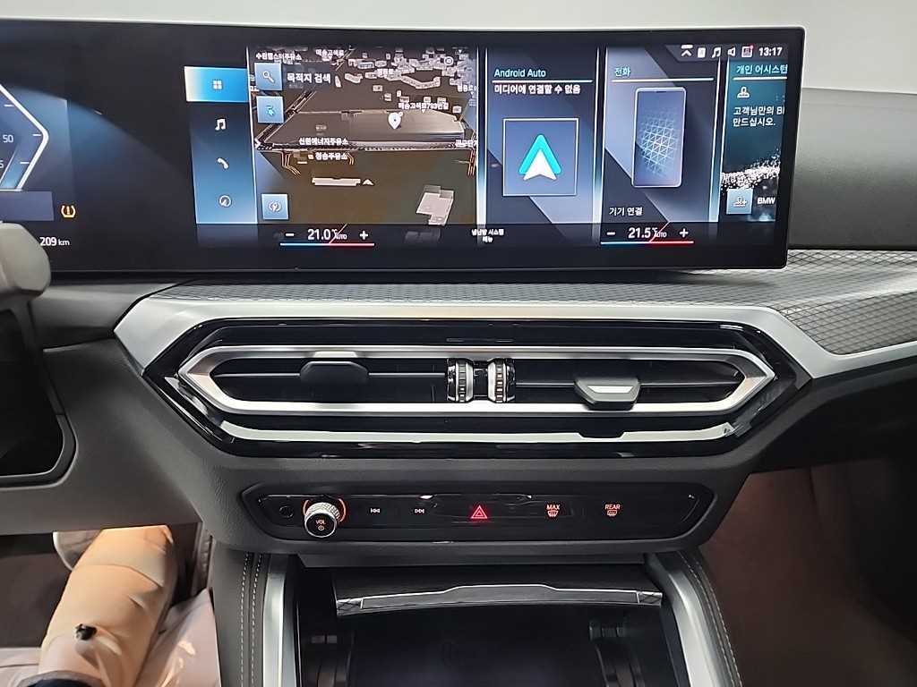 BMW i4 - Vista 10