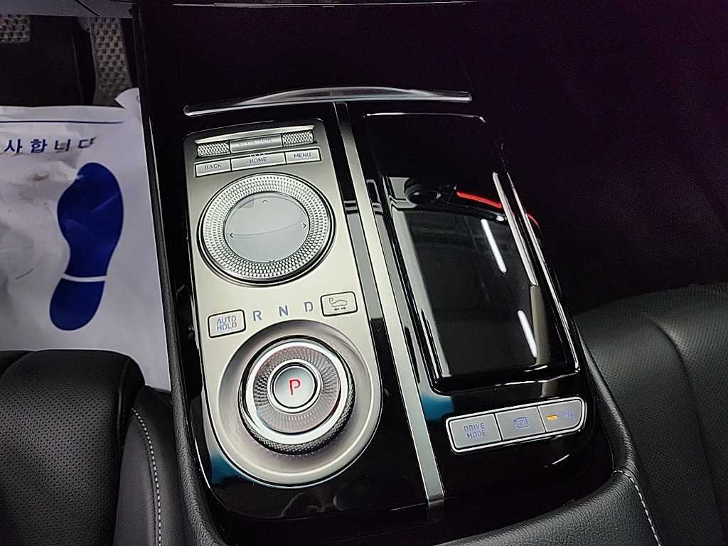 Genesis G80 - Vista 8