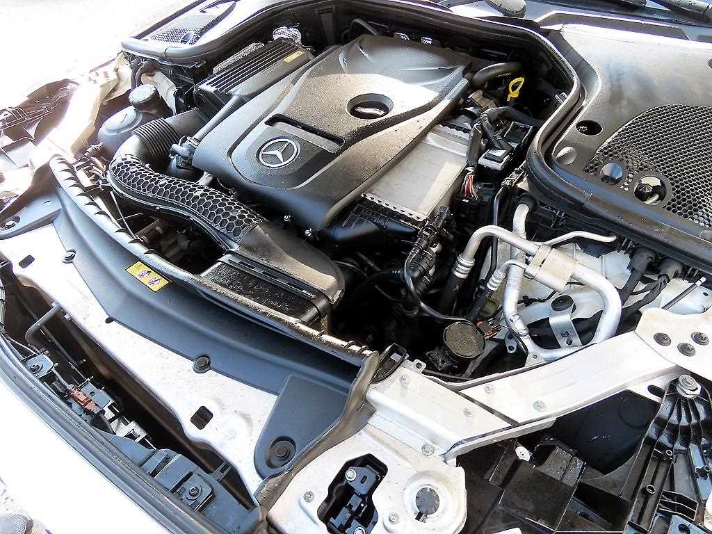 Mercedes Benz E class 2017 Blanco - Importación desde Corea - HF Imports Iquique - Foto 19