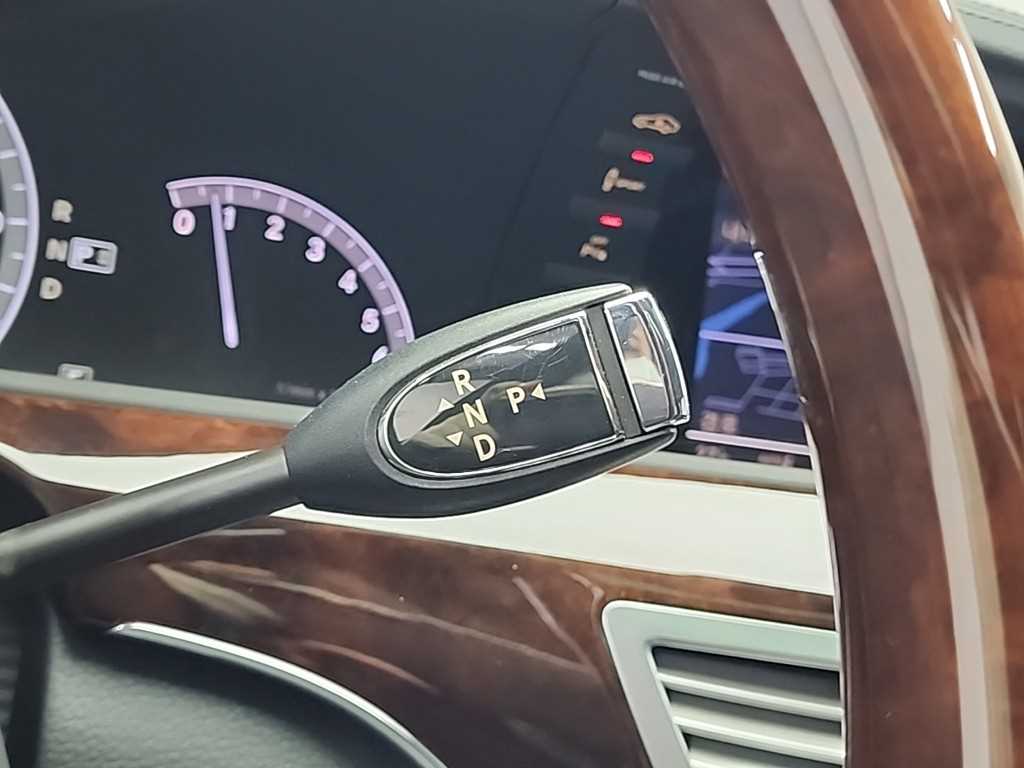 Mercedes Benz S Class - Vista 8