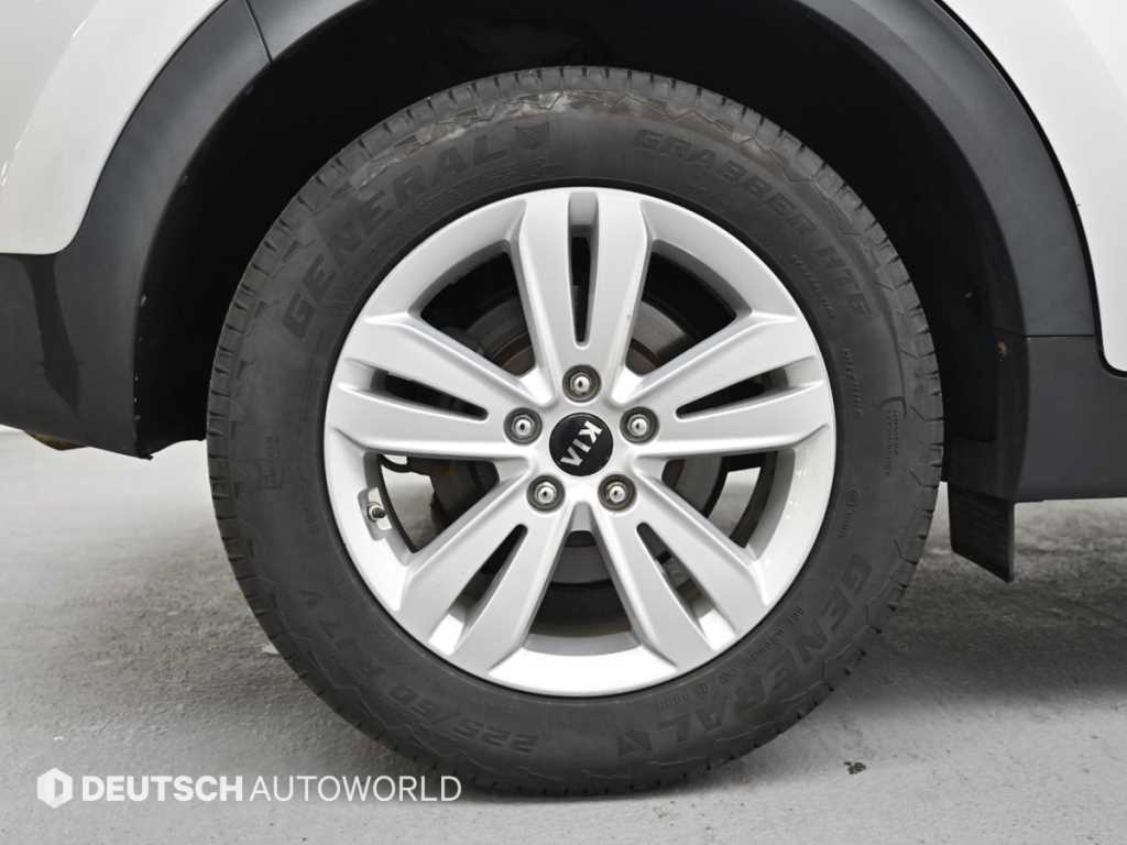 KIA Sportage - Vista 5