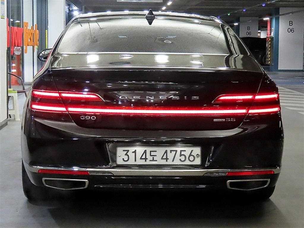 Genesis G90 - Vista 5