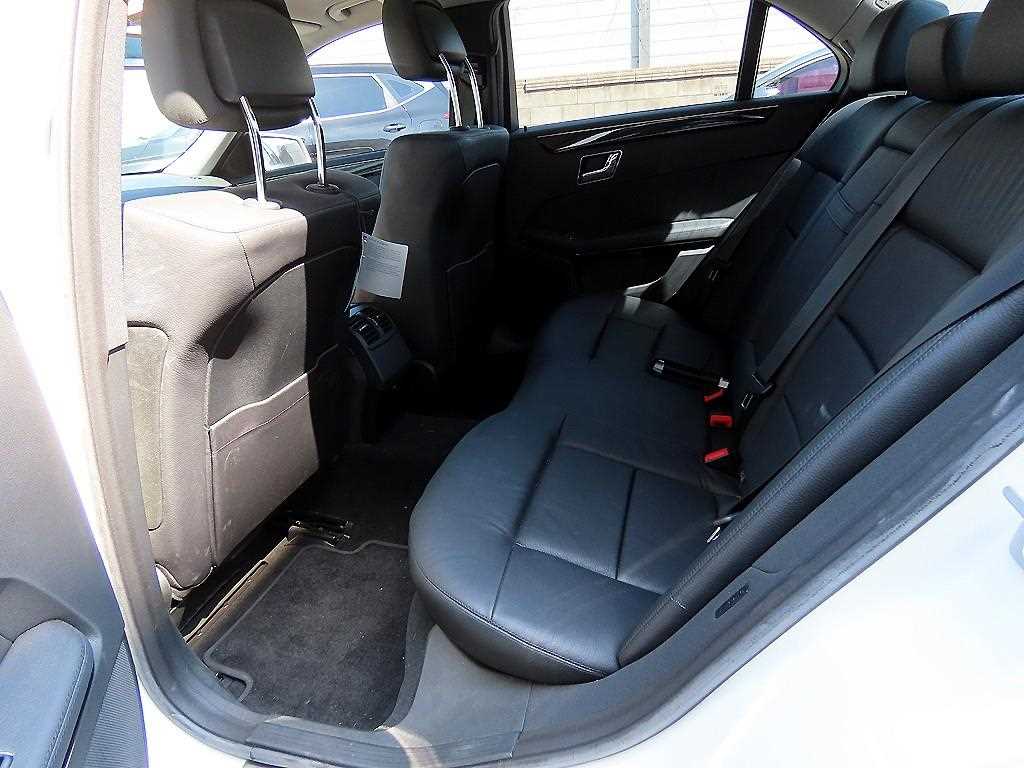 Mercedes Benz E class - Vista 6