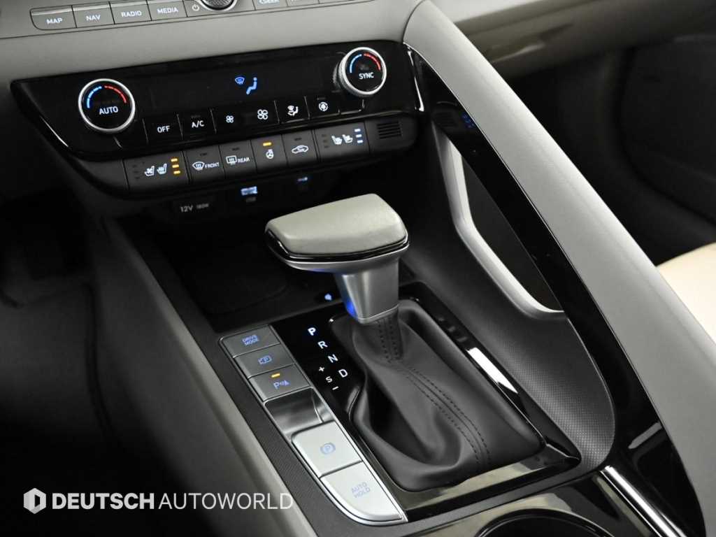 HYUNDAI Avante - Vista 9