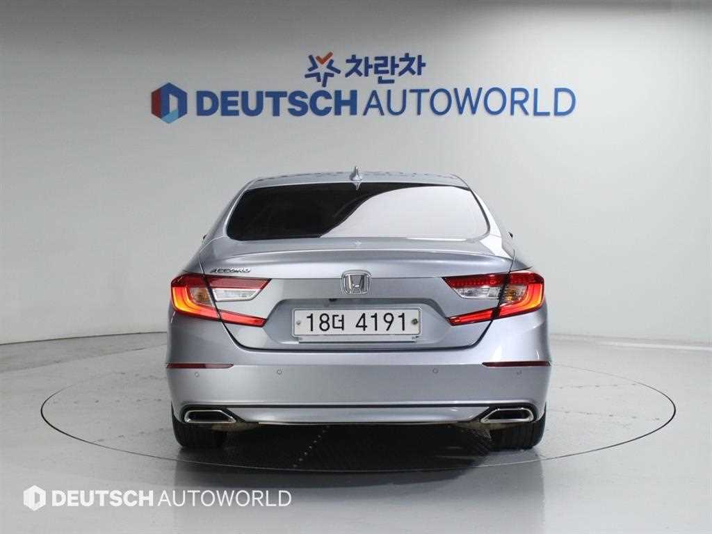 Honda Accord - Vista 4