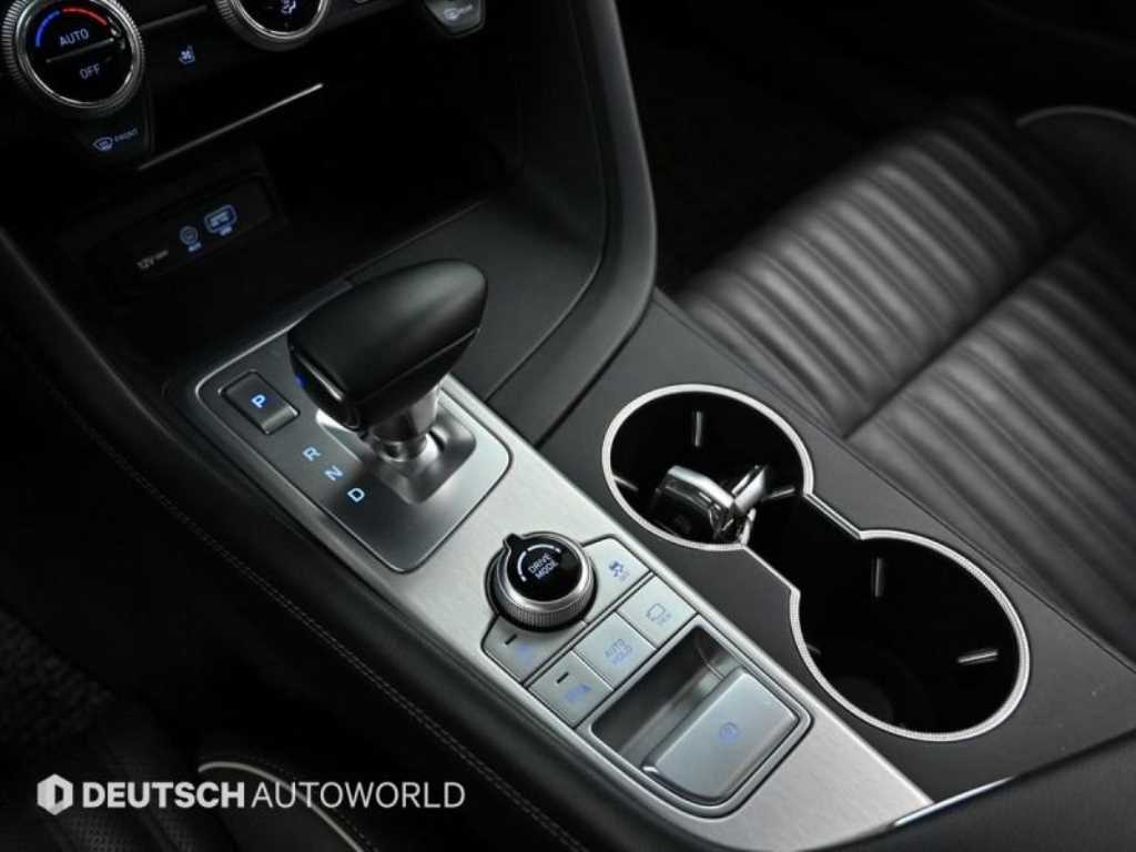 Genesis G70 - Vista 9