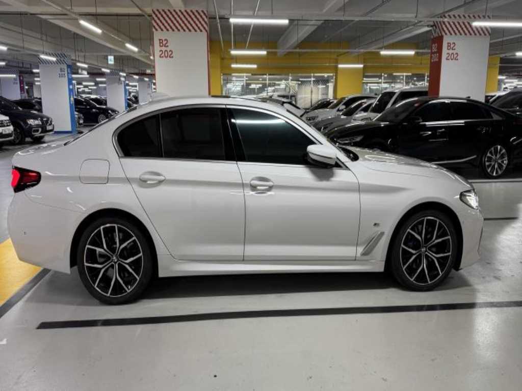 BMW 5 Series - Vista 7