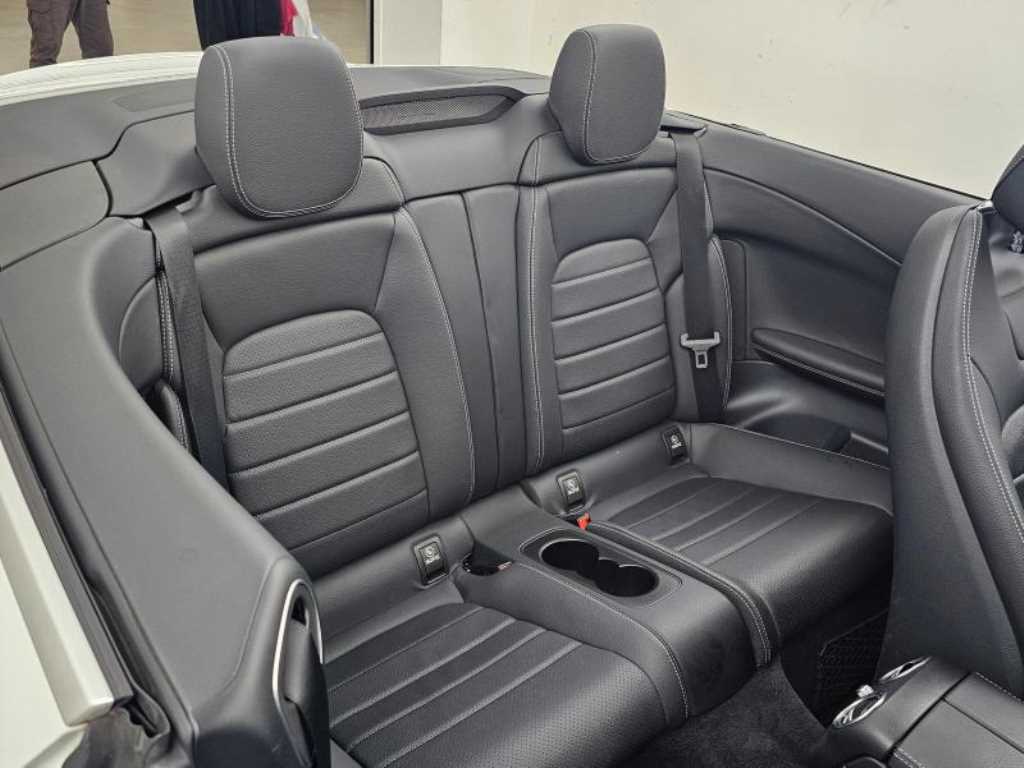 Mercedes Benz C Class - Vista 12