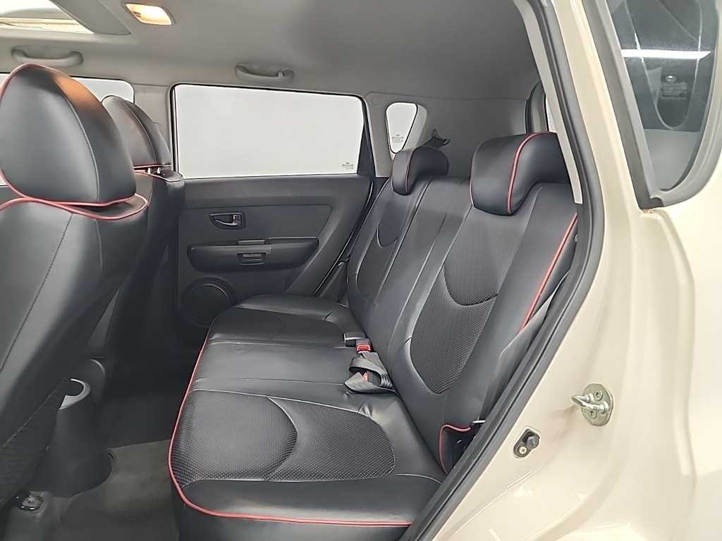 KIA Soul - Vista 12