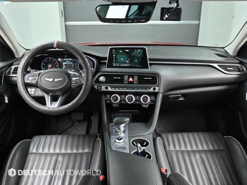 Genesis G70 - Vista 7