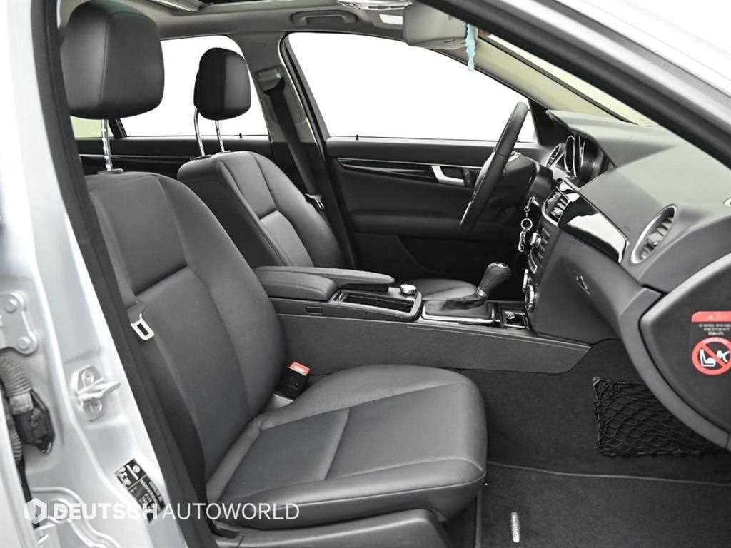 Mercedes Benz C Class - Vista 10