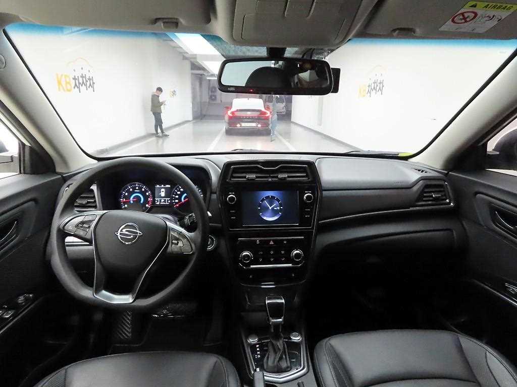 Ssangyong Tivoli - Vista 6