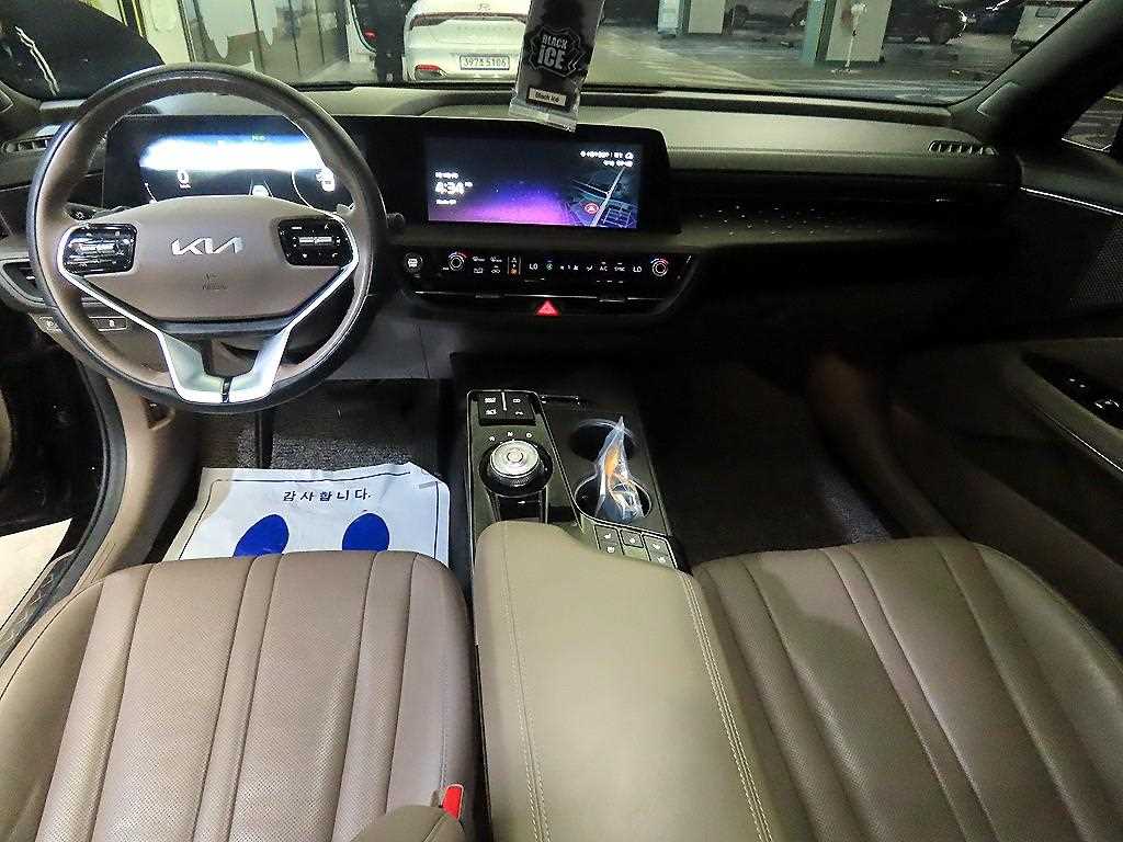 KIA K8 - Vista 10