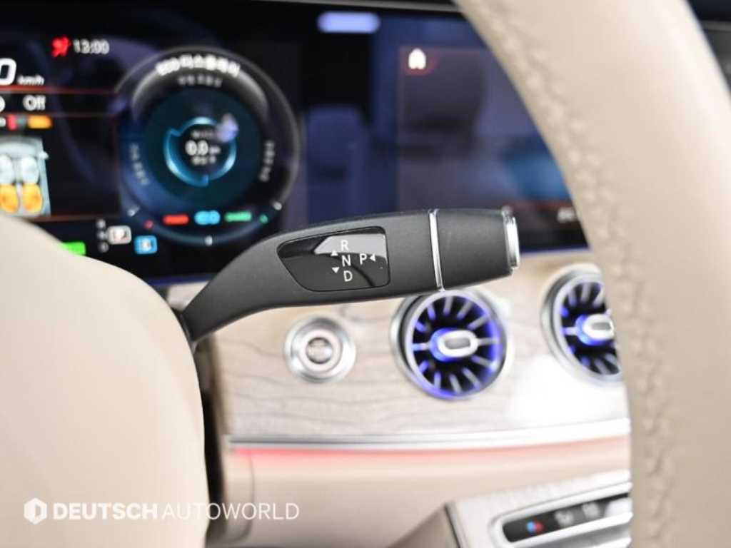 Mercedes Benz E class - Vista 11