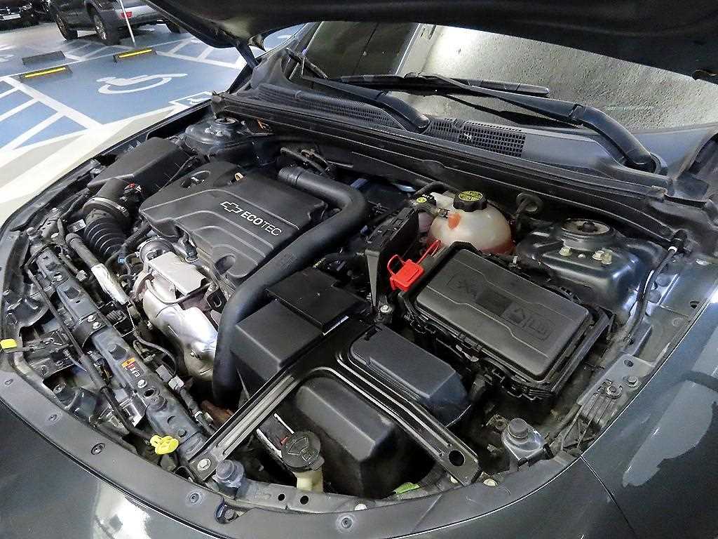 Chevrolet Malibu 2017 Gris - Importación desde Corea - HF Imports Iquique - Foto 19