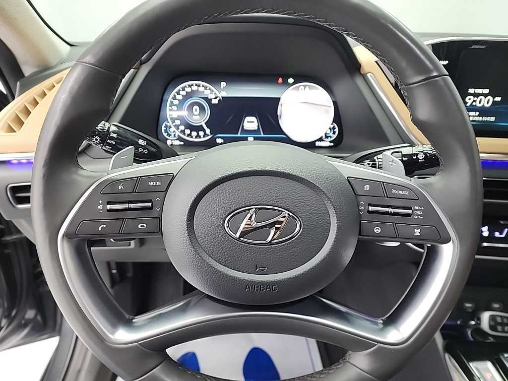 HYUNDAI Sonata - Vista 9