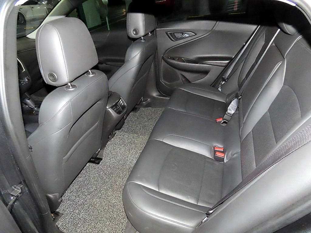 Chevrolet Malibu - Vista 7