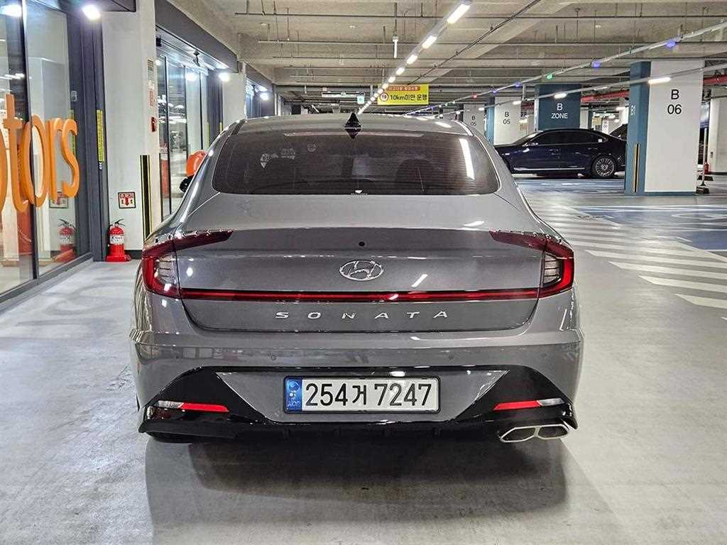 HYUNDAI Sonata - Vista 5