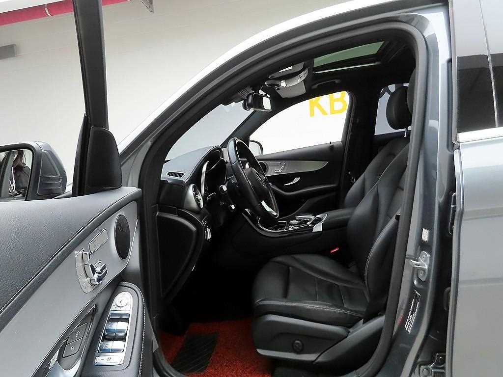 Mercedes Benz GLC Class 2018 Gris - Importación desde Corea - HF Imports Iquique - Foto 13