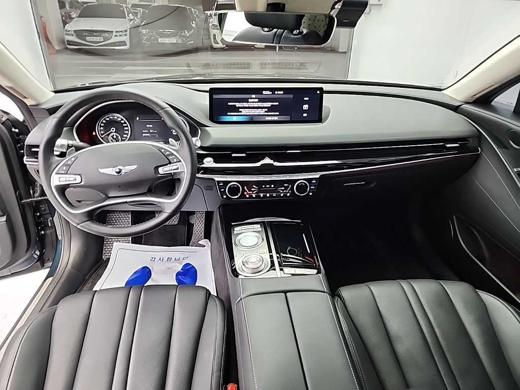 Genesis G80 - Vista 7