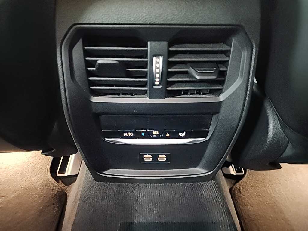 BMW i4 2022 Negro - Importación desde Corea - HF Imports Iquique - Foto 13