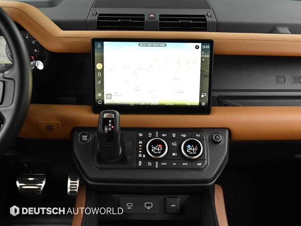 Land Rover Defender - Vista 12