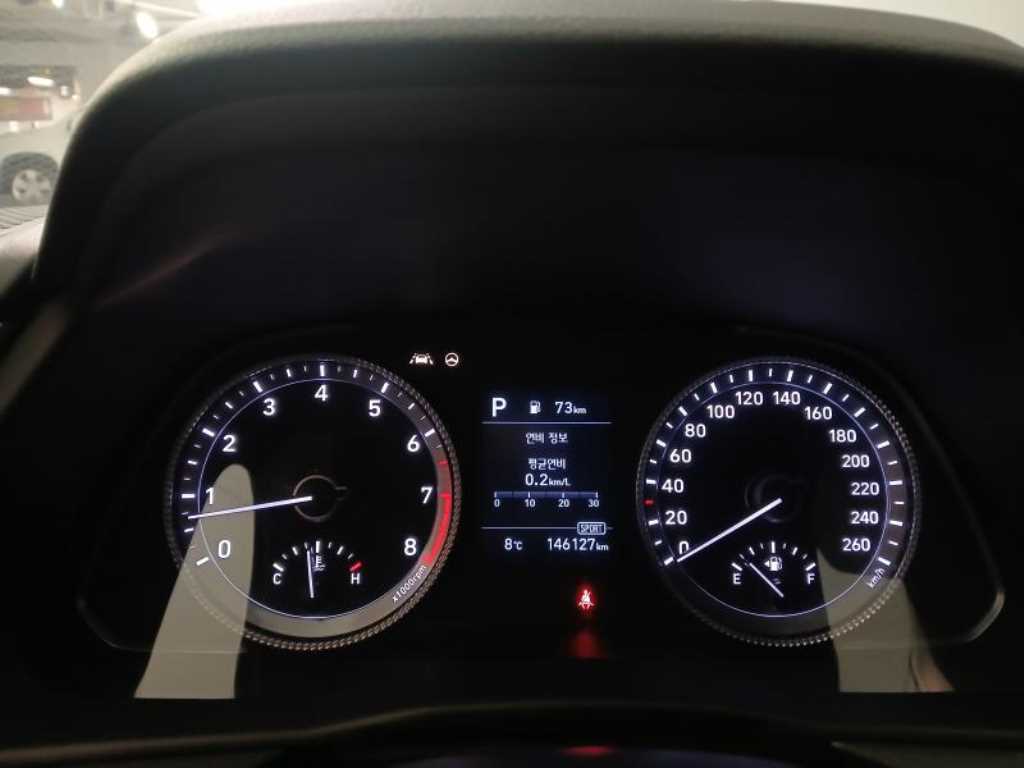 HYUNDAI Sonata - Vista 9