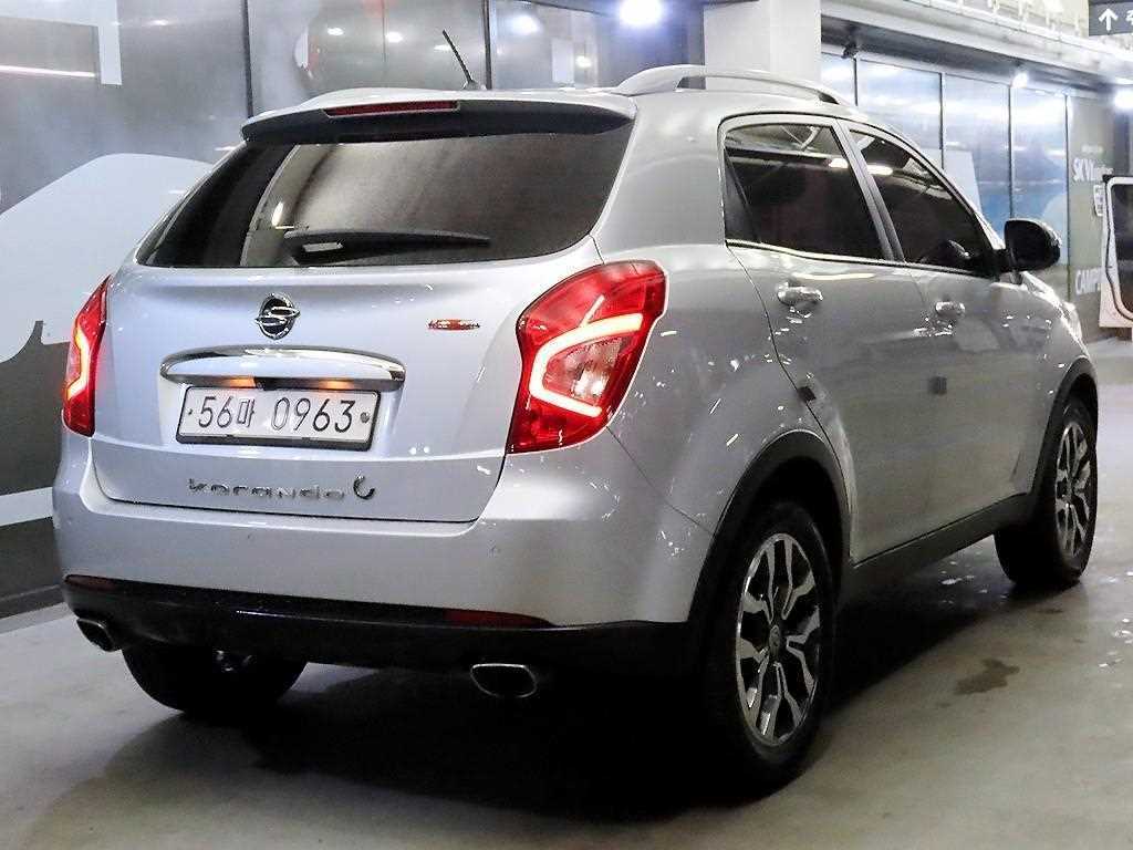 Ssangyong Korando - Vista 4