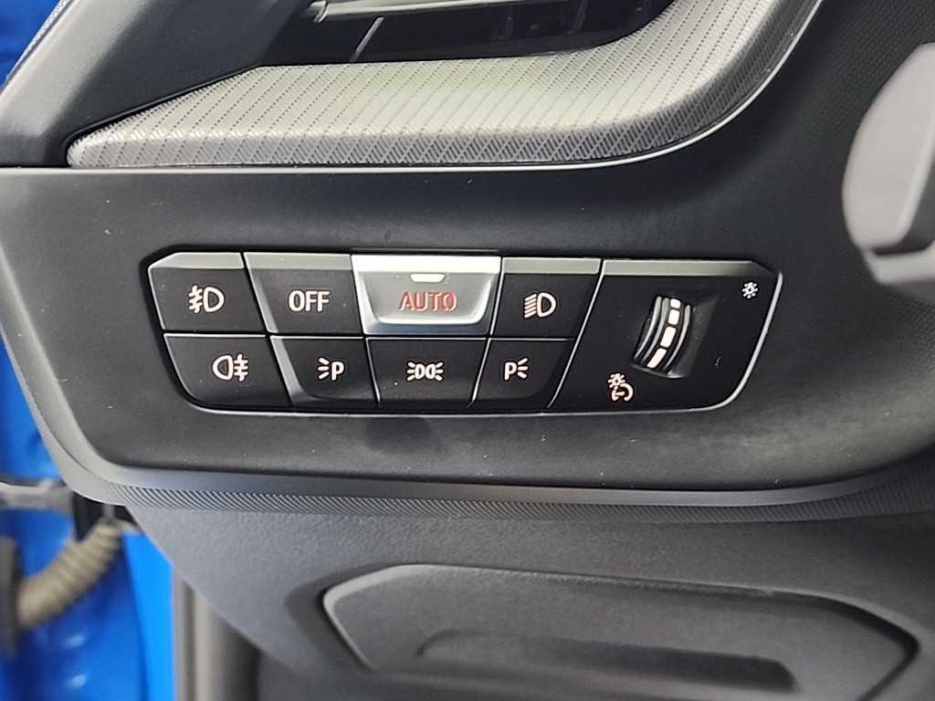 BMW 1 series 2021 Azul - Importación desde Corea - HF Imports Iquique - Foto 18