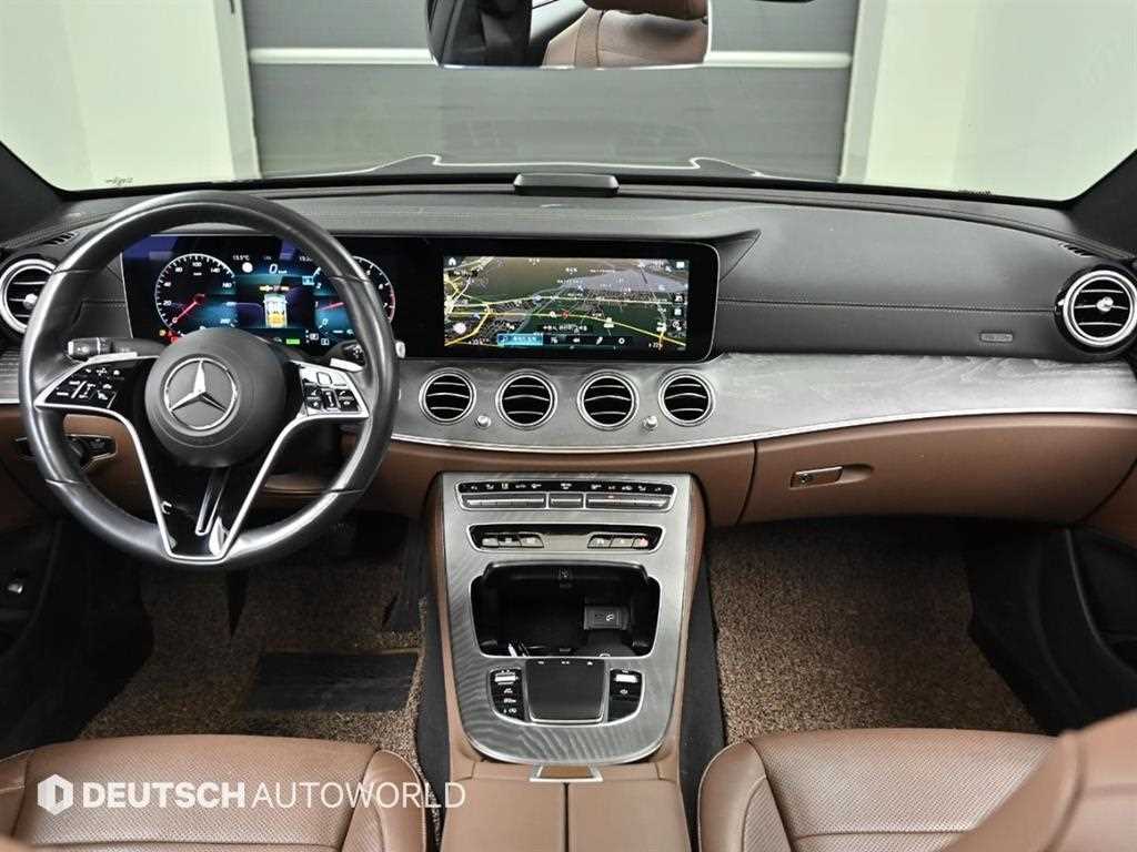 Mercedes Benz E class - Vista 7