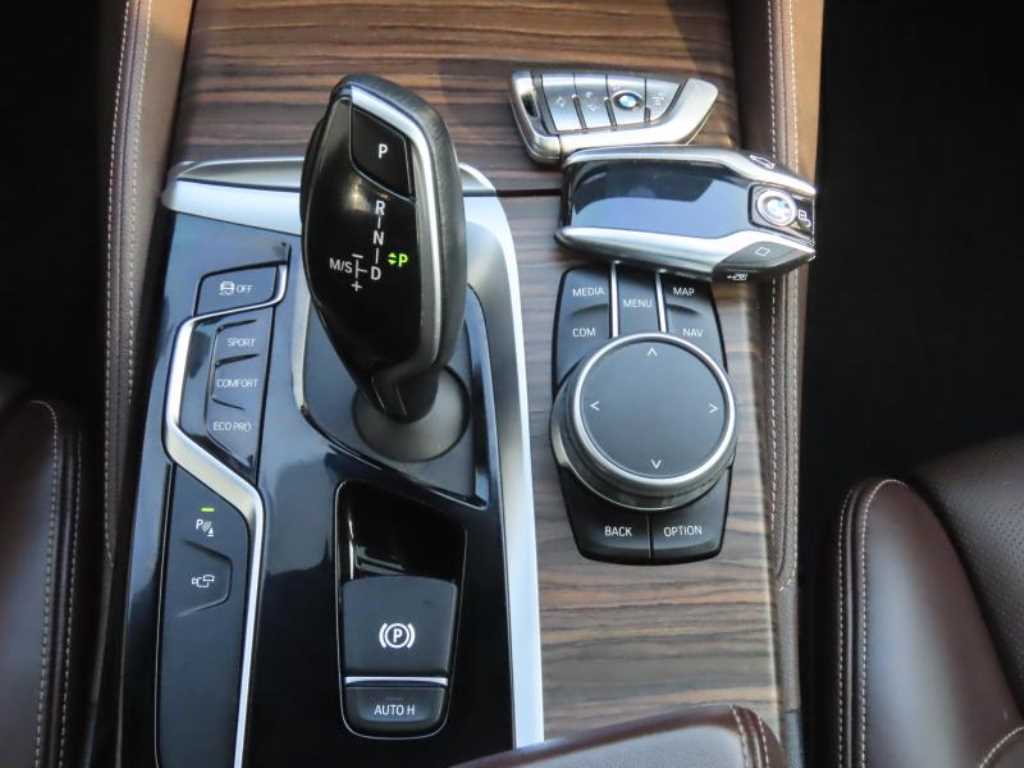 BMW 5 Series 2020 - Importación desde Corea - HF Imports Iquique - Foto 14