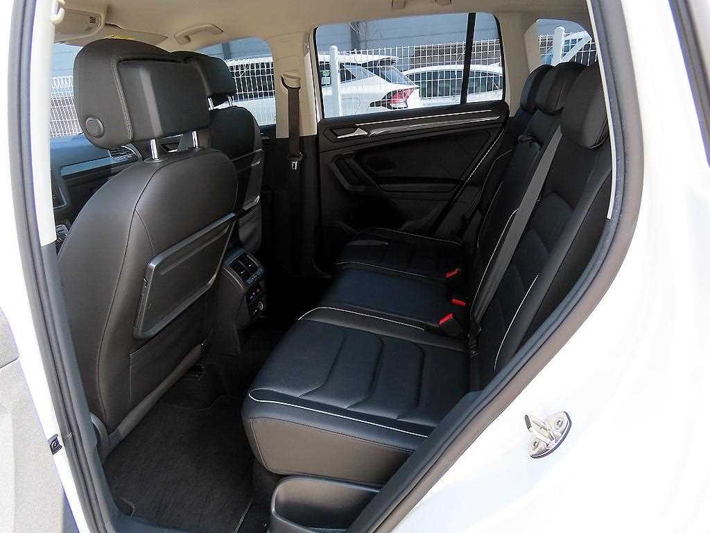 Volkswagen Tiguan - Vista 6