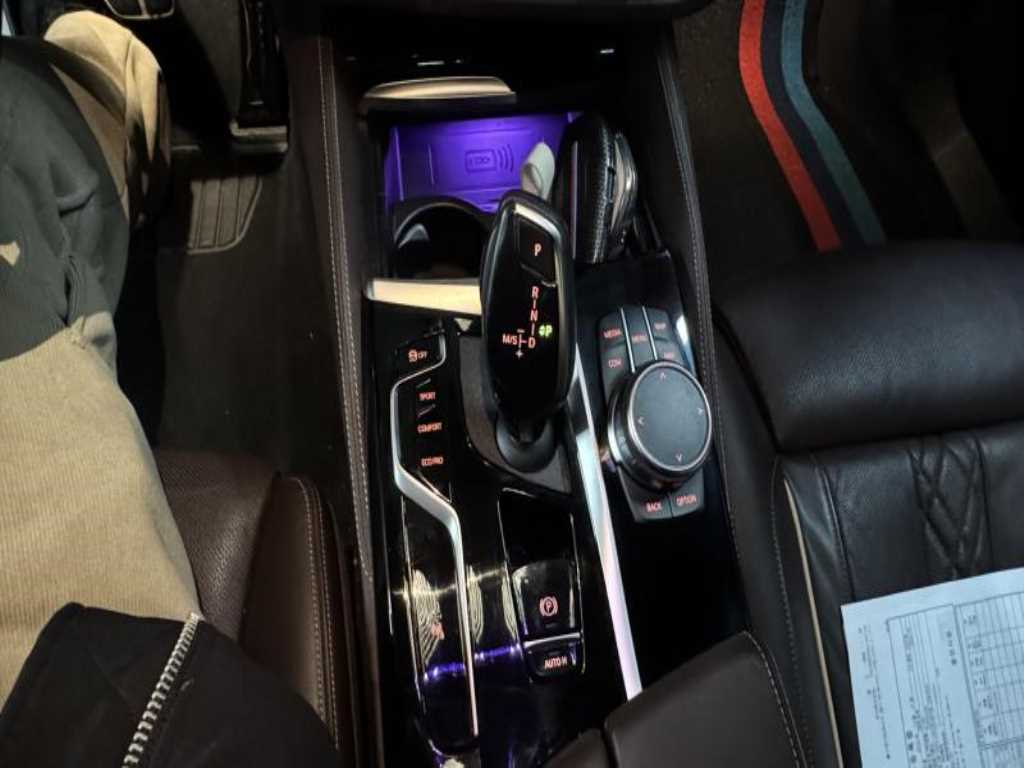 BMW 5 Series 2022 Blanco - Importación desde Corea - HF Imports Iquique - Foto 14