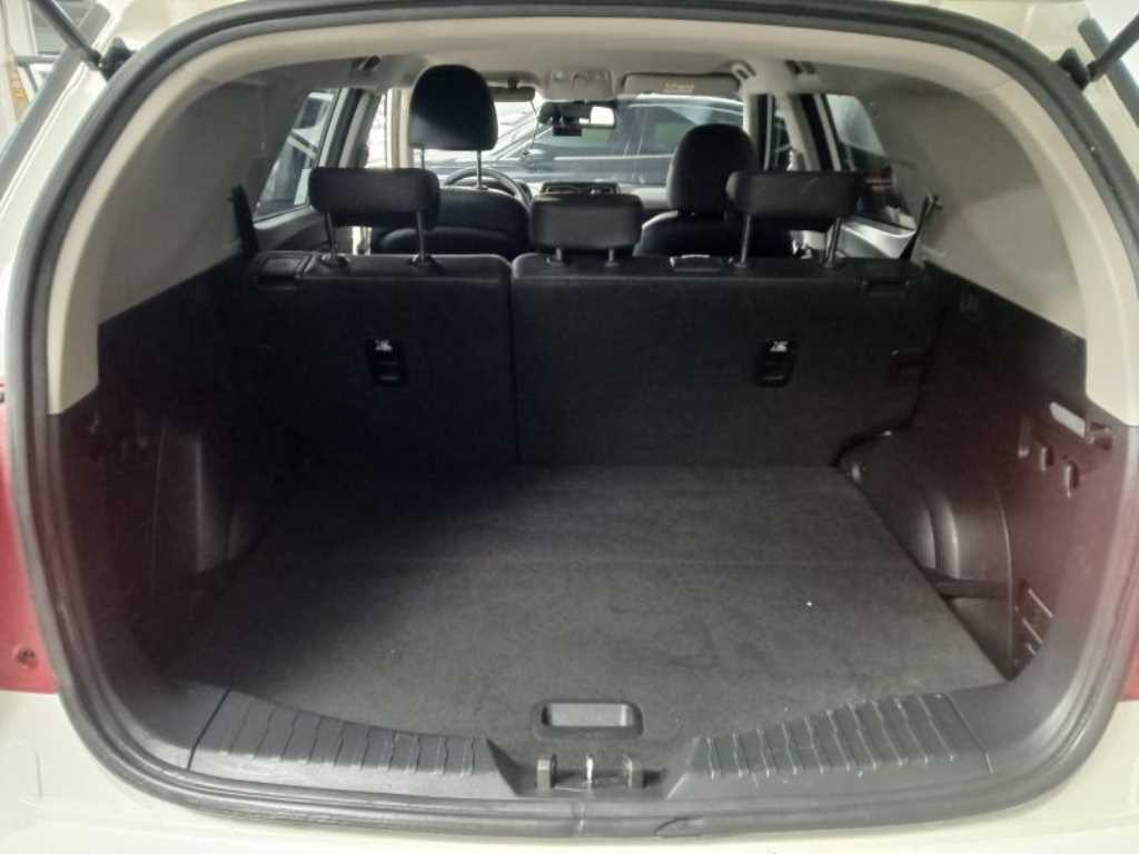 Ssangyong Tivoli 2022 Blanco - Importación desde Corea - HF Imports Iquique - Foto 18