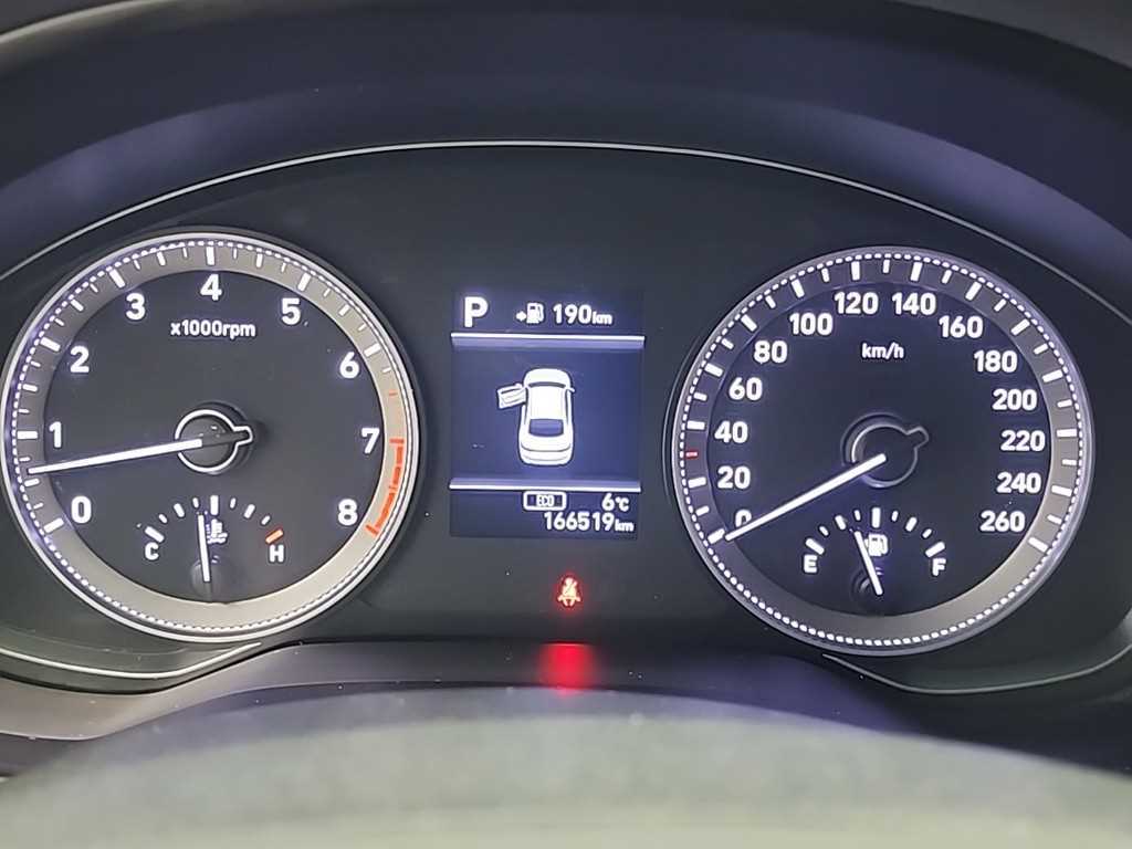 HYUNDAI Grandeur - Vista 6