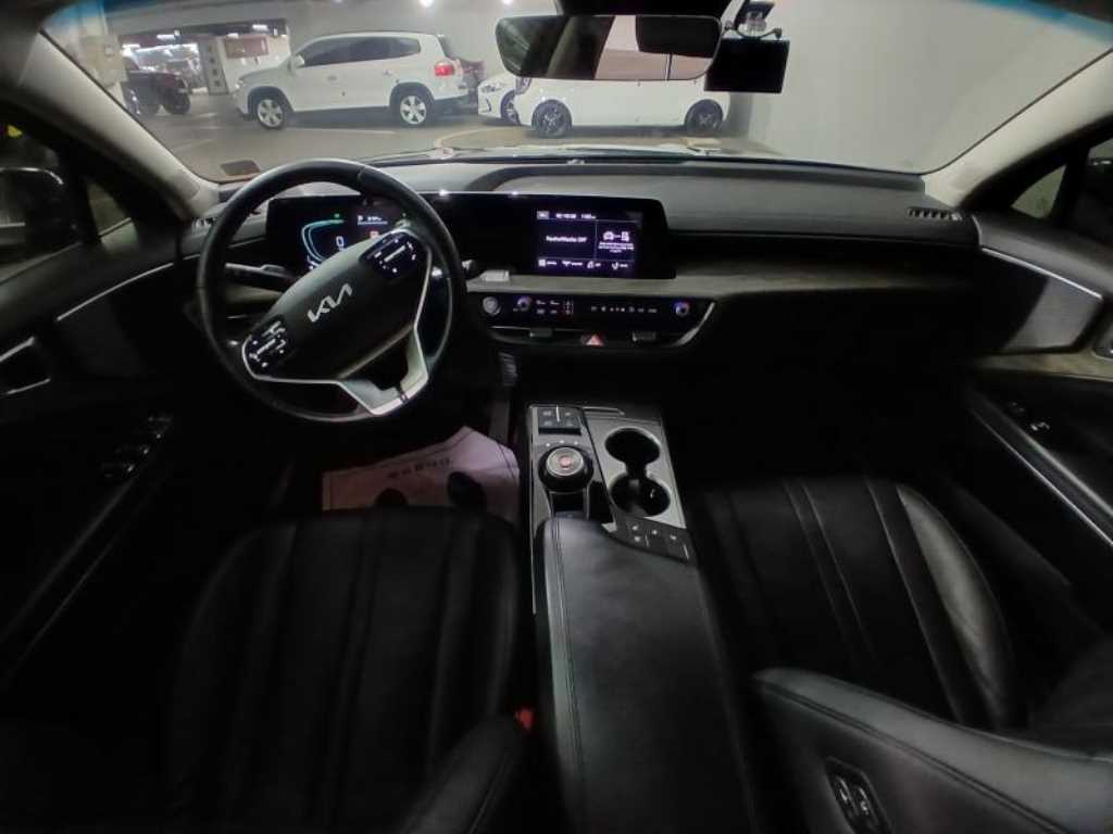 KIA K8 - Vista 6