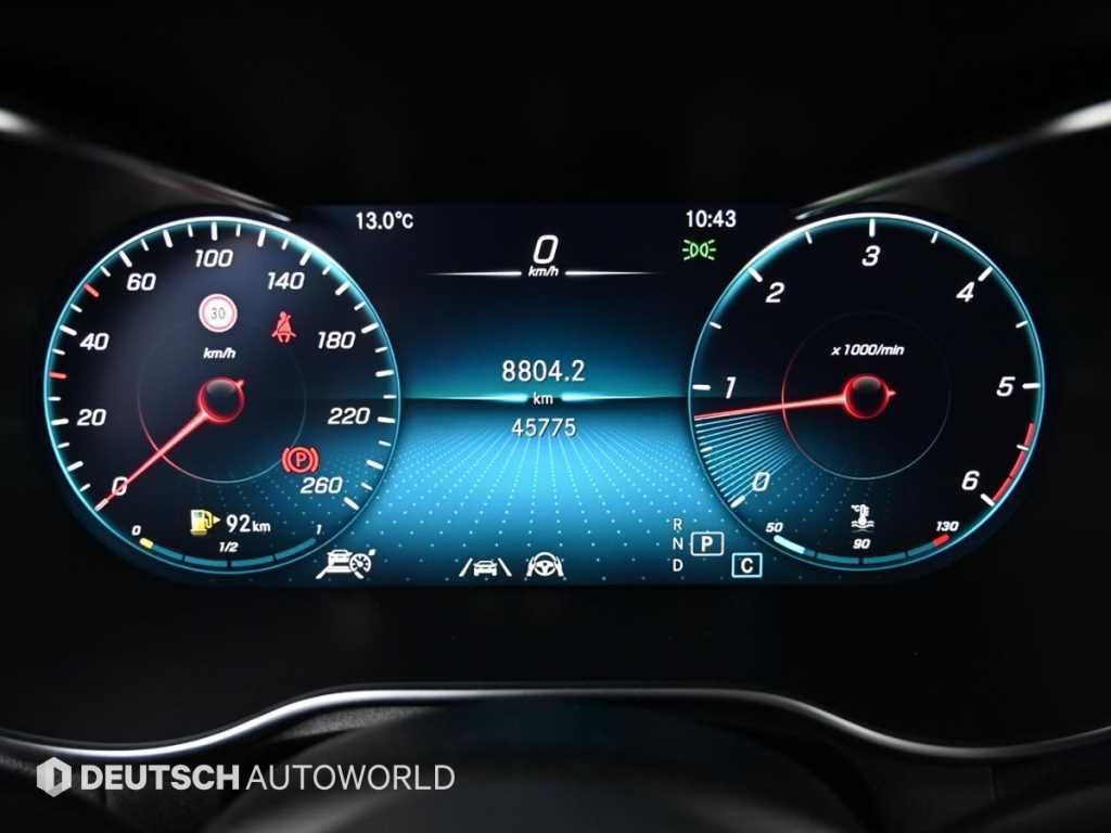 Mercedes Benz GLC Class - Vista 8