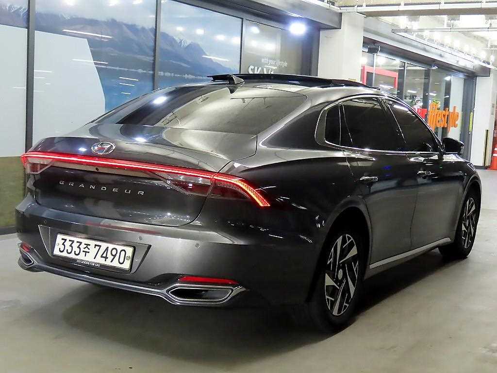HYUNDAI Grandeur - Vista 4