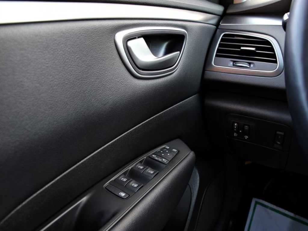 SAMSUNG SM6 - Vista 11