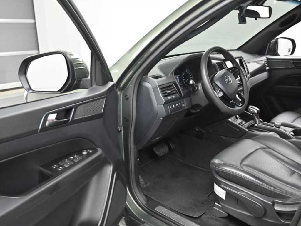 Ssangyong Rexton - Vista 11