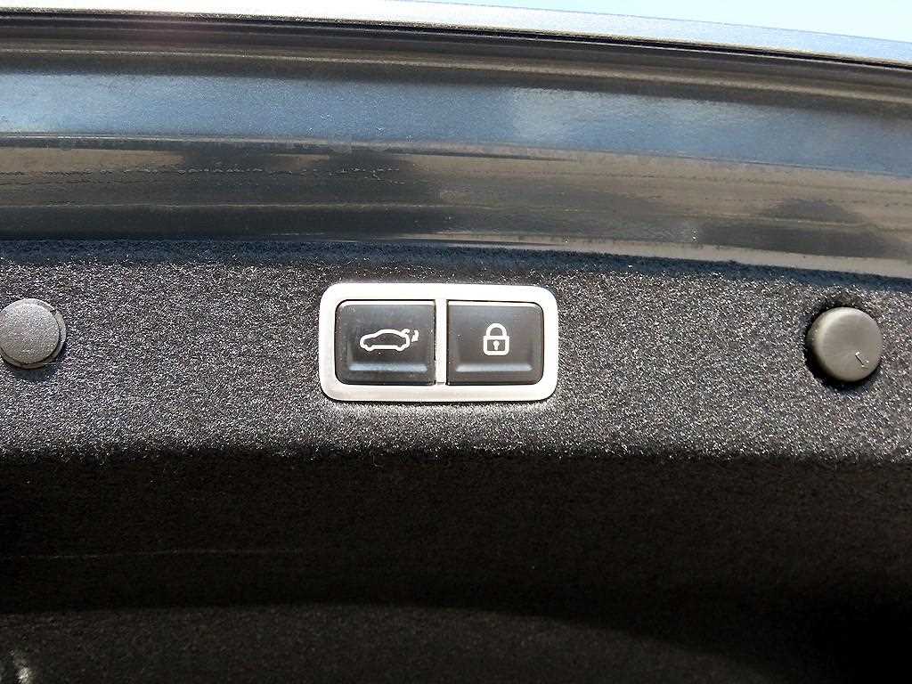 HYUNDAI Grandeur 2023 Gris - Importación desde Corea - HF Imports Iquique - Foto 16