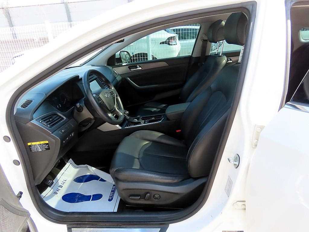 HYUNDAI Sonata - Vista 5