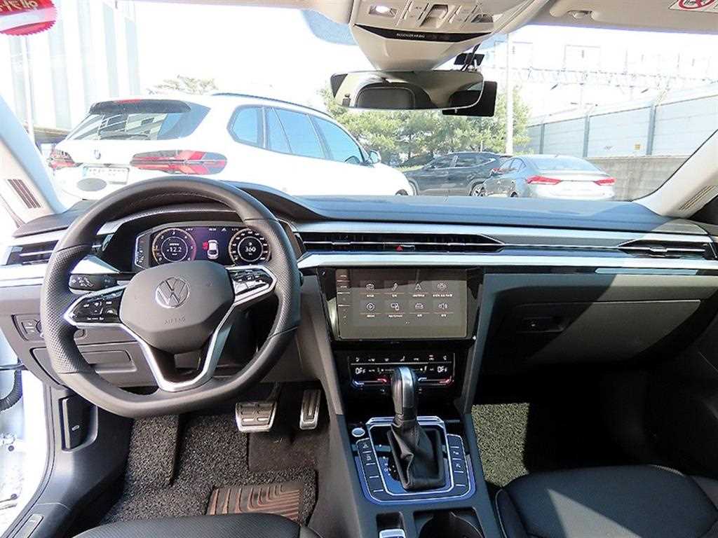 Volkswagen Arteon - Vista 7