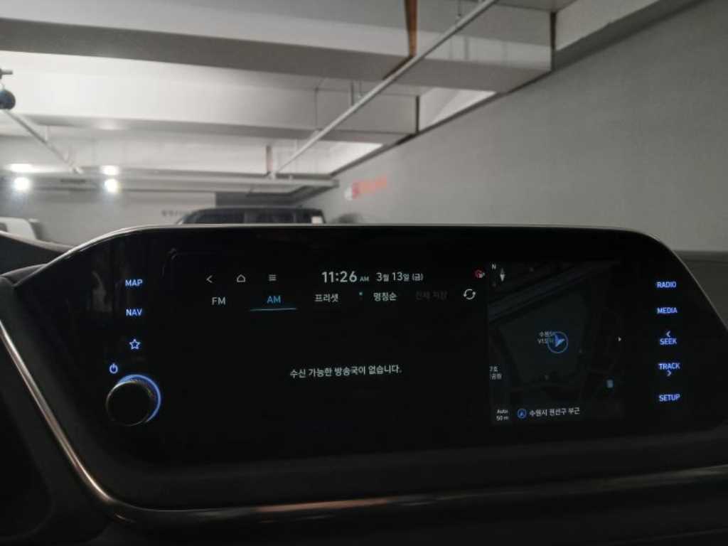 HYUNDAI Sonata - Vista 12