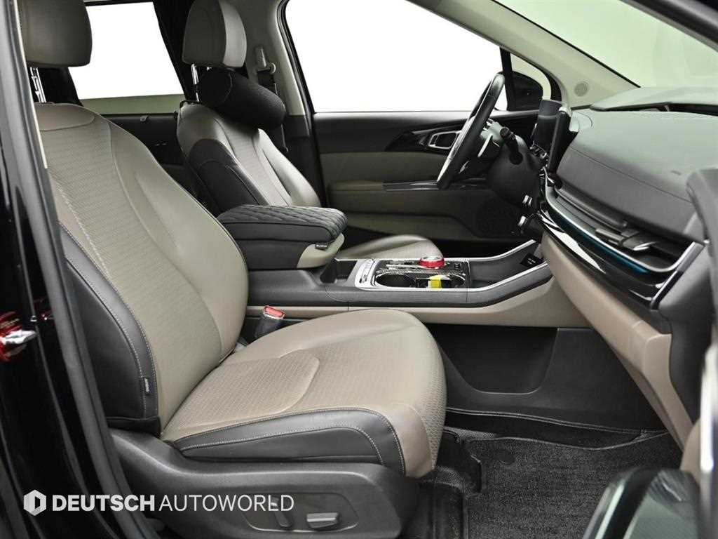 KIA Carnival - Vista 10