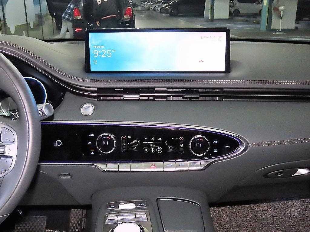 Genesis GV70 - Vista 11