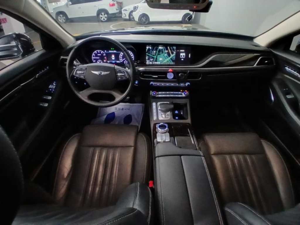 Genesis G90 - Vista 6